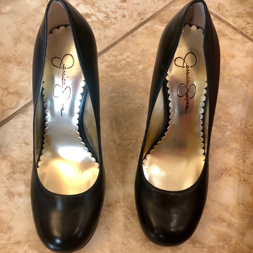 Jessica Simpson Black 4” Heels - size 7